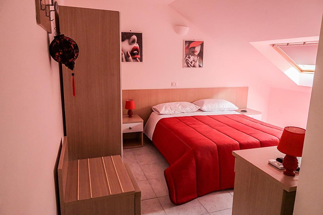 Suisse Hotel Caserta Kültér fotó